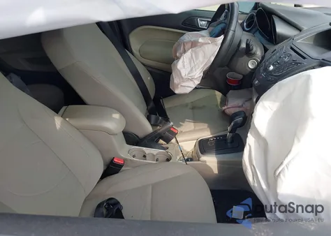 2015 Ford Fiesta Se z USA, uszkodzony, nr VIN 3FADP4BJ7FM223576